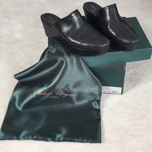 Robert Clergerie black python platform mules sz 10